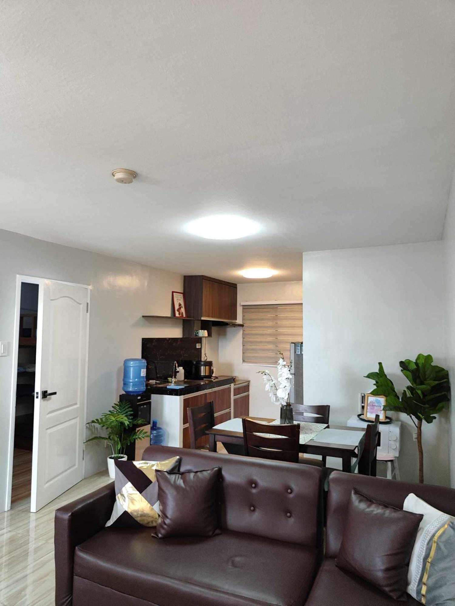 Cozy 2Br With Free Pool Beside Sm City Mall Davao Bilik gambar